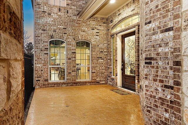 62 N Beech Springs Circle, The Woodlands, TX 77389