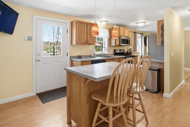 1 Jessica Lane, Hudson, NH 03051