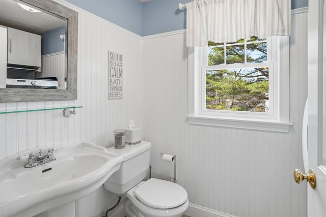 1 Jessica Lane, Hudson, NH 03051