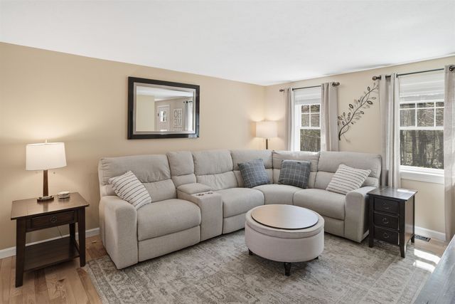 1 Jessica Lane, Hudson, NH 03051