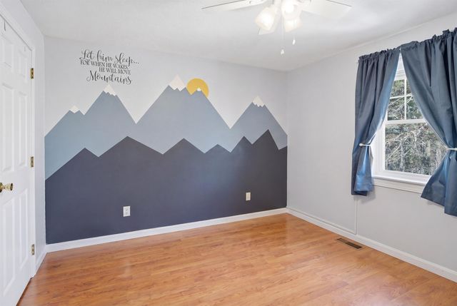 1 Jessica Lane, Hudson, NH 03051