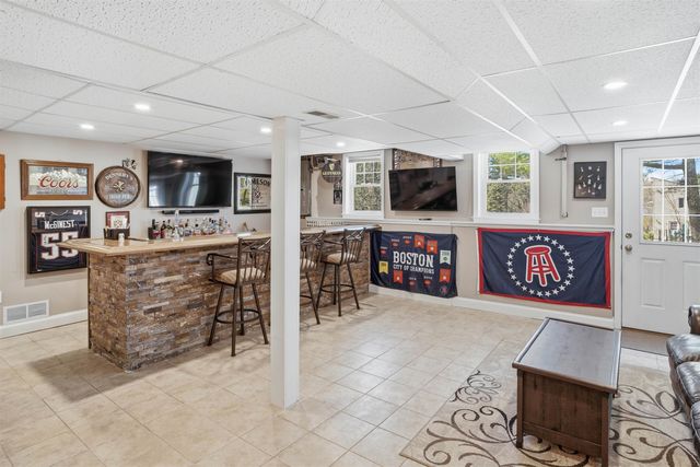 1 Jessica Lane, Hudson, NH 03051