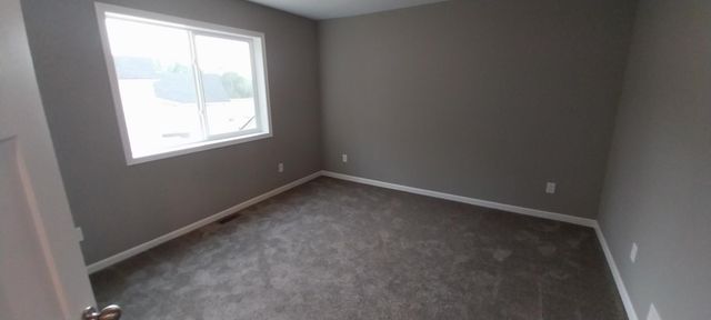 1063 NE Bellaire Boulevard NW, Isanti, MN 55040