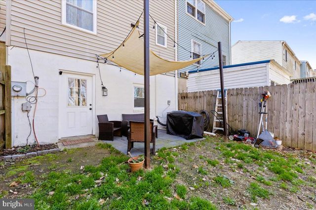 100 LITTLE CREEK LN, La Plata, MD 20646