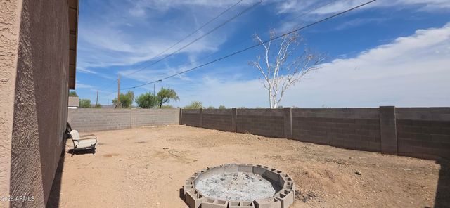 1941 E 39th Avenue, Apache Junction, AZ 85119