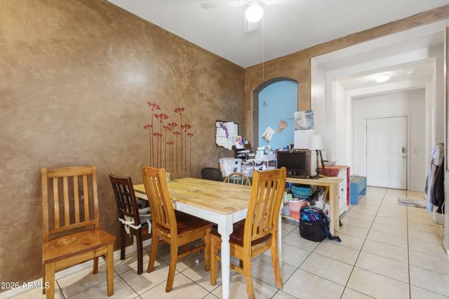 1941 E 39th Avenue, Apache Junction, AZ 85119