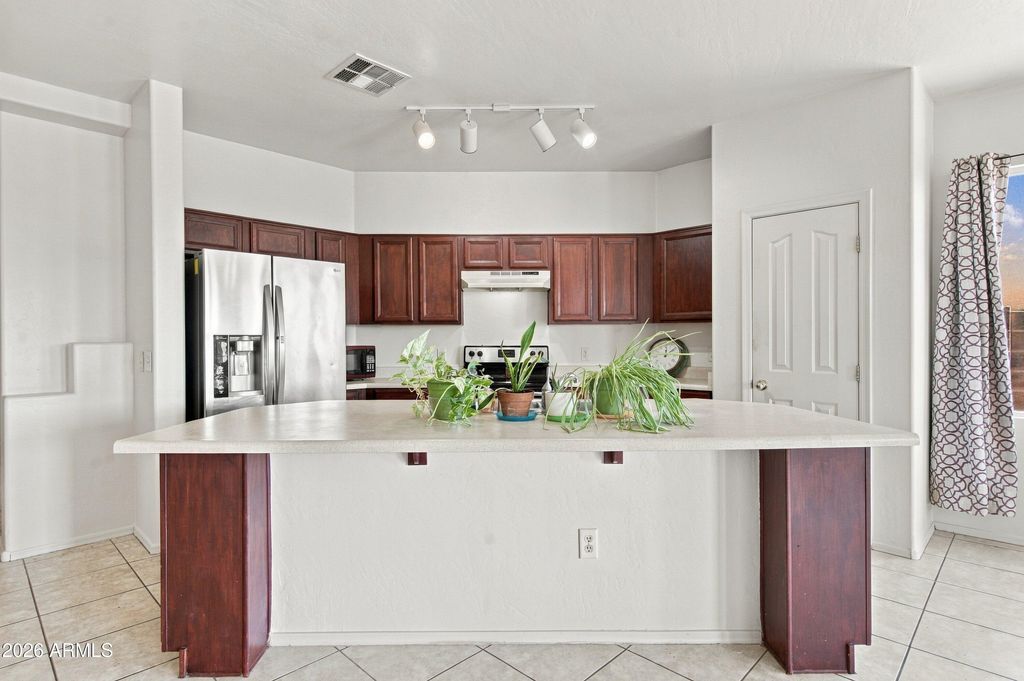 1941 E 39th Avenue, Apache Junction, AZ 85119 — photo 4