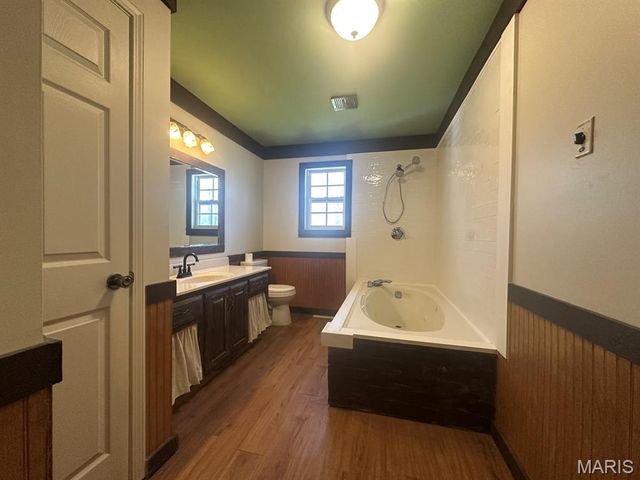 17173 E Cedar Hills Drive, Dexter, MO 63841