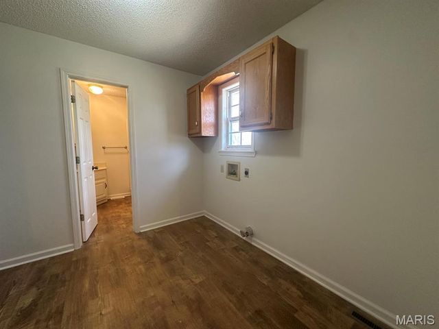 17173 E Cedar Hills Drive, Dexter, MO 63841