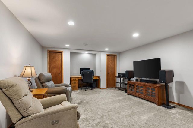 6934 Dominion Drive, Madison, WI 53718