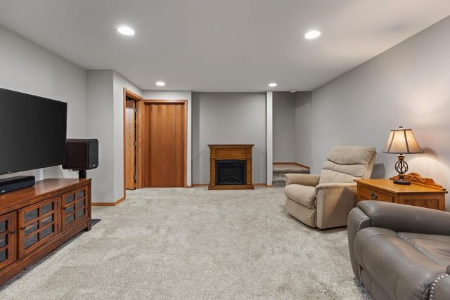 6934 Dominion Drive, Madison, WI 53718