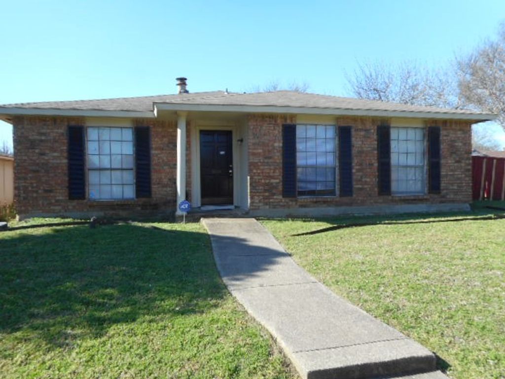 9804 Sophora Circle, Dallas, TX 75249