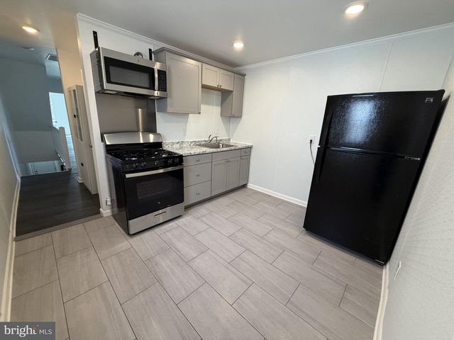 1262 S BROAD ST, Trenton, NJ 08610