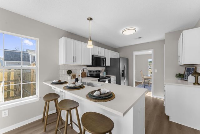 100 Creekside Drive, Summerville, SC 29485