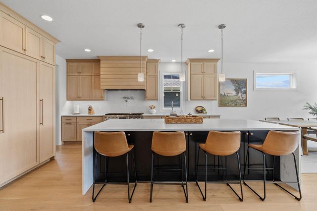 18239 102nd Place N, Maple Grove, MN 55311