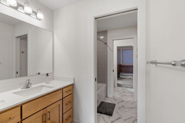 18239 102nd Place N, Maple Grove, MN 55311