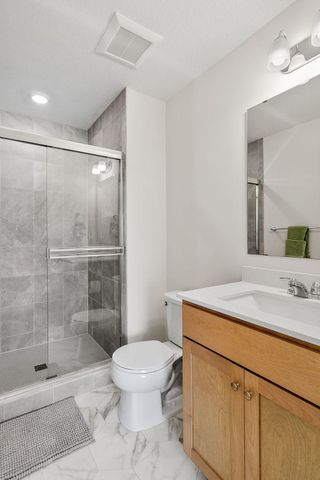 18239 102nd Place N, Maple Grove, MN 55311