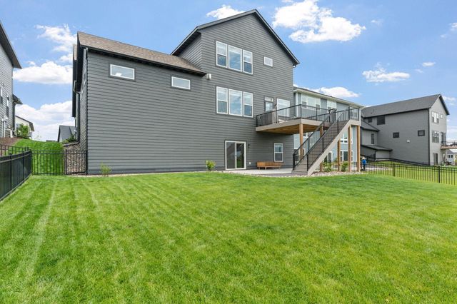 18239 102nd Place N, Maple Grove, MN 55311