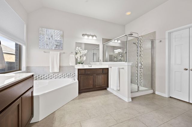 405 Miracle Rose WAY, Liberty Hill, TX 78642