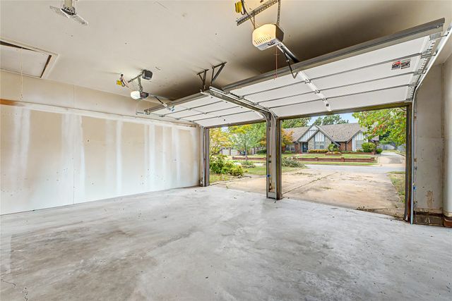 5235 S 69th East Avenue, Tulsa, OK 74145