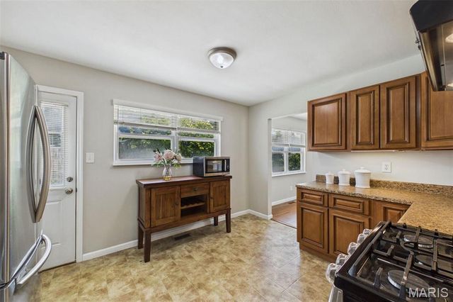 656 Nancy Drive, St Charles, MO 63301