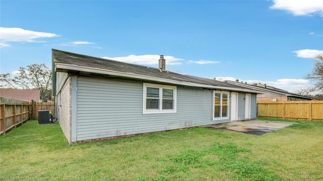 6626 Sandswept Lane, Houston, TX 77086