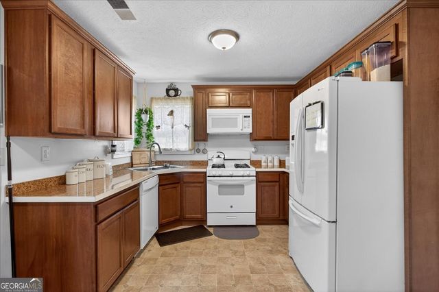 514 Fox Trot Walk, Rockmart, GA 30153