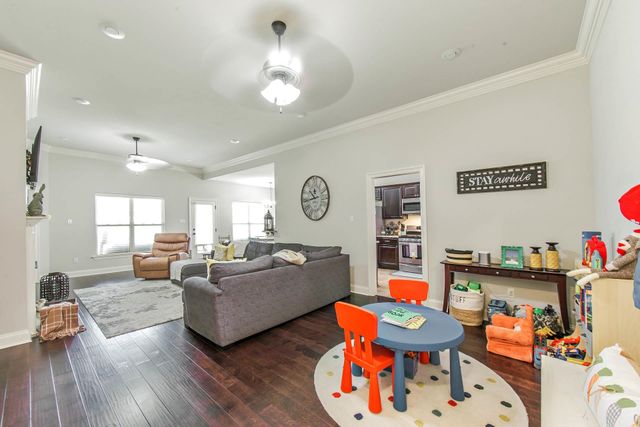 129 Ainsley Drive, Thibodaux, LA 70301