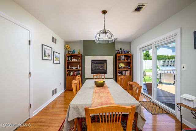 40 Pomona Boulevard, Keyport, NJ 07735