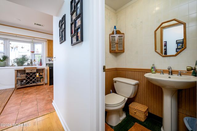 40 Pomona Boulevard, Keyport, NJ 07735