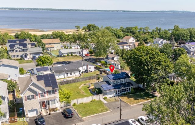 40 Pomona Boulevard, Keyport, NJ 07735