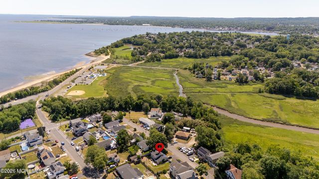 40 Pomona Boulevard, Keyport, NJ 07735