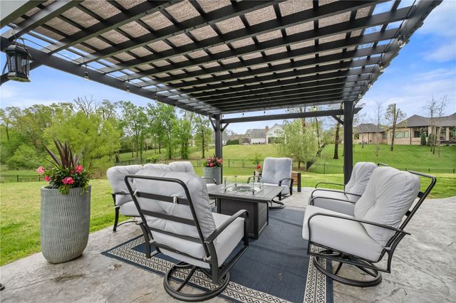 4315 S Scissortail Drive, Bentonville, AR 72713