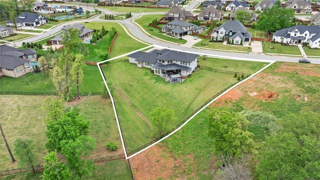 4315 S Scissortail Drive, Bentonville, AR 72713