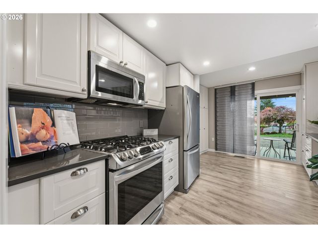 12635 Sw PRINCE ALBERT St, King City, OR 97224
