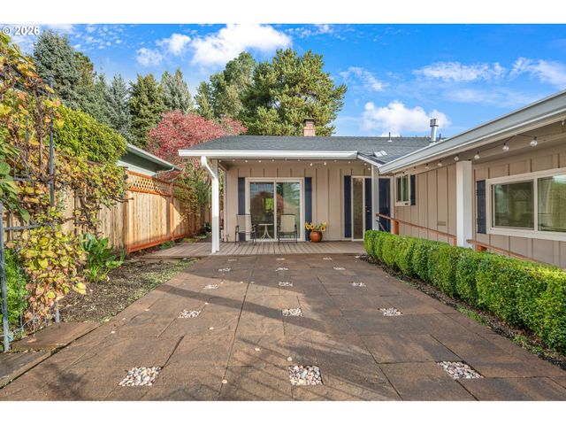12635 Sw PRINCE ALBERT St, King City, OR 97224