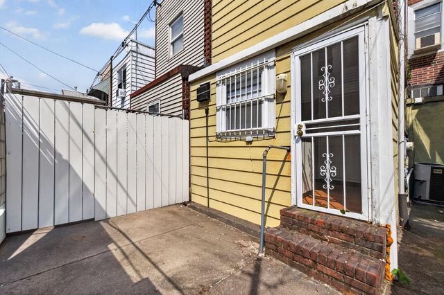 2610 S 12TH ST, Philadelphia, PA 19148