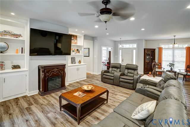 1618 Mt Olive Rd, Manakin Sabot, VA 23103