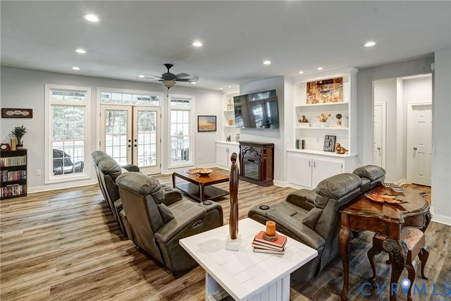1618 Mt Olive Rd, Manakin Sabot, VA 23103