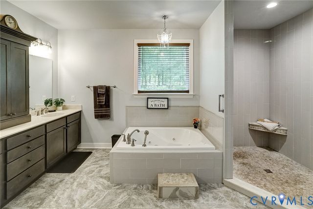 1618 Mt Olive Rd, Manakin Sabot, VA 23103