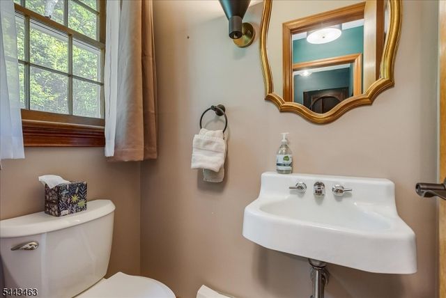 45 Gristmill Rd, Randolph Twp., NJ 07869