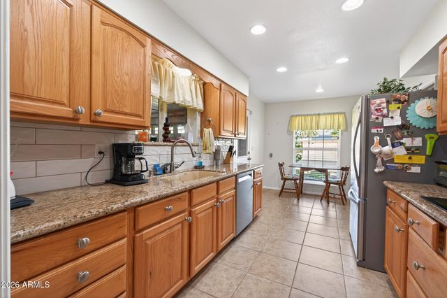 10609 W MISSION Lane, Sun City, AZ 85351