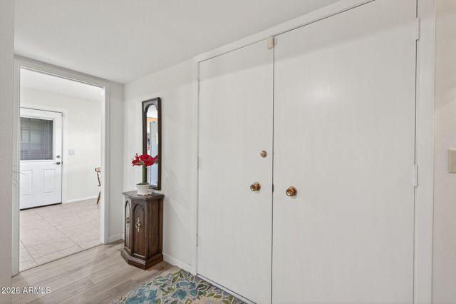 10609 W MISSION Lane, Sun City, AZ 85351