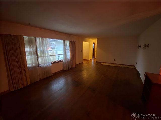 3821 Denlinger, Dayton, OH 45426