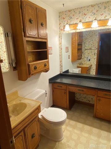 3821 Denlinger, Dayton, OH 45426