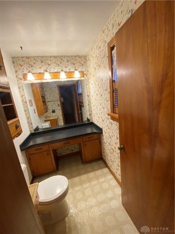 3821 Denlinger, Dayton, OH 45426