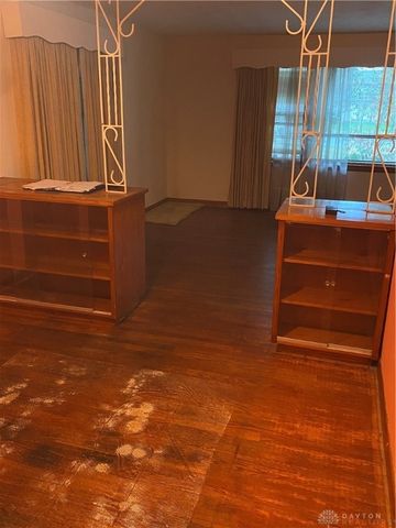 3821 Denlinger, Dayton, OH 45426