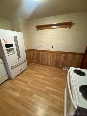 3821 Denlinger, Dayton, OH 45426