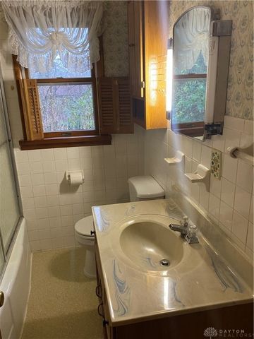 3821 Denlinger, Dayton, OH 45426