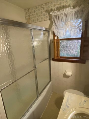 3821 Denlinger, Dayton, OH 45426